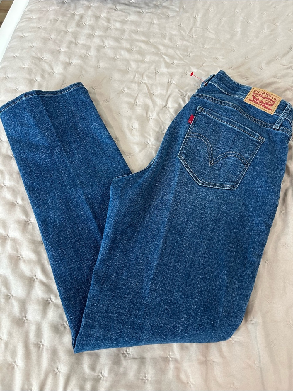 Levi's Women's Straight-Leg Jeans in Classic Blue Denim